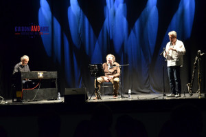 Vicenzo Costantino Cinaski, con Mell Morcone e Stefano Corradi, in Chi ride ultimo ride solo, spettacolo curato da Lettori Virali per GuidoniAMOarte 2015